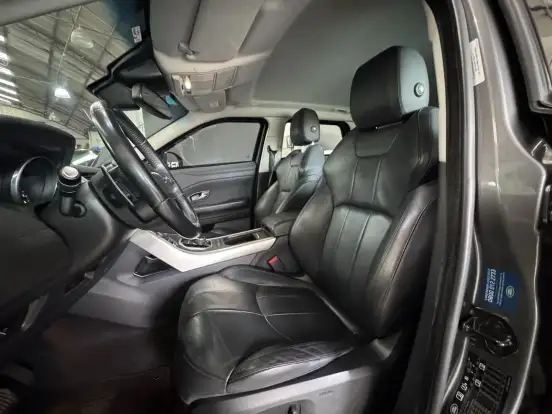 LAND ROVER-RANGE ROVER EVOQUE-2.0 SE 4WD 16V FLEX 4P AUTOMÁTICO LAND ROVER-RANGE ROVER EVOQUE-2018