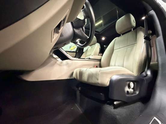 LAND ROVER-RANGE ROVER VELAR-2.0 P300 GASOLINA R-DYNAMIC SE AUTOMÁTICO LAND ROVER-RANGE ROVER VELAR-2019