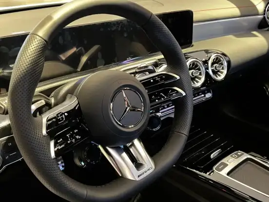 MERCEDES-BENZ-CLA 35 AMG-2.0 MHEV 4MATIC 8G-DCT MERCEDES-BENZ-CLA 35 AMG-2025