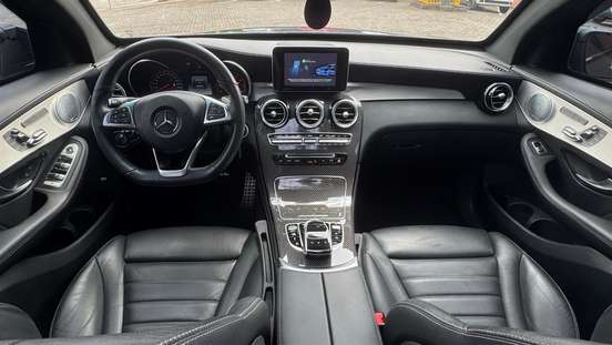 MERCEDES-BENZ-GLC 43 AMG-2019