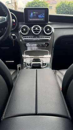 MERCEDES-BENZ-GLC 43 AMG-2019