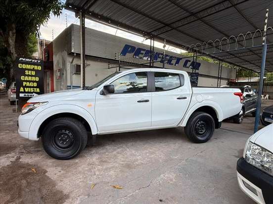MITSUBISHI-L200 TRITON-2.4 16V TURBO DIESEL GL CD 4X4 MANUAL MITSUBISHI-L200 TRITON-2022