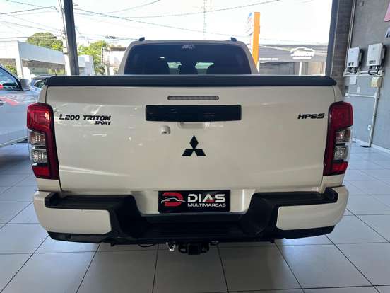 MITSUBISHI-L200 TRITON-2022