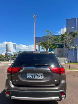MITSUBISHI-OUTLANDER-2017
