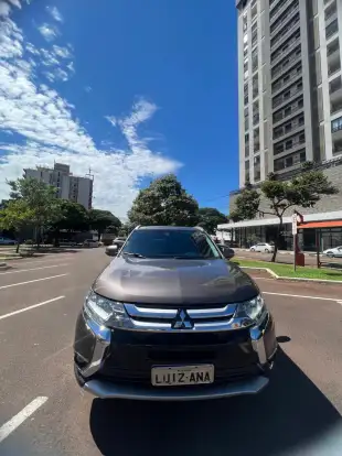 MITSUBISHI-OUTLANDER-2017