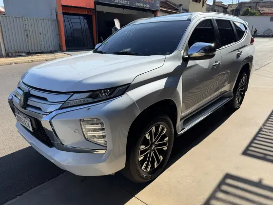 MITSUBISHI PAJERO SPORT 2.4 16V MIVEC TURBO DIESEL HPE-S AWD AUTOMÁTICO MITSUBISHI PAJERO SPORT 2.4 16V MIVEC TURBO DIESEL HPE-S AWD AUTOMÁTICO