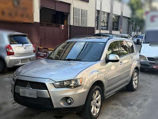 MITSUBISHI-OUTLANDER-3.0 GT 4X4 V6 24V GASOLINA 4P AUTOMÁTICO MITSUBISHI-OUTLANDER-2010