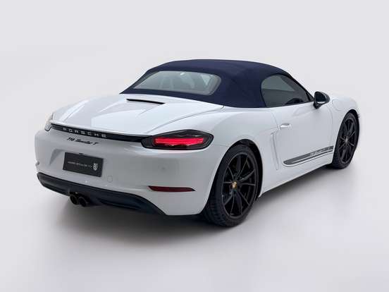 PORSCHE-718-2023