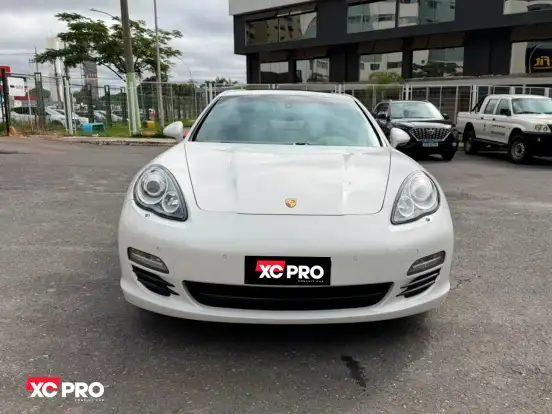 PORSCHE-PANAMERA-2011