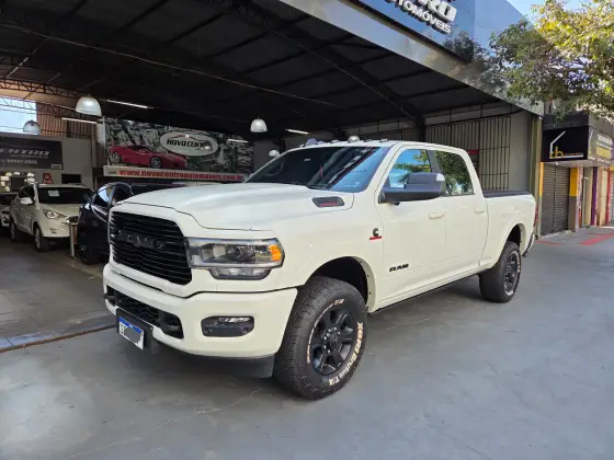 RAM 2500 6.7 I6 TURBO DIESEL LARAMIE CD 4X4 AUTOMÁTICO RAM 2500 6.7 I6 TURBO DIESEL LARAMIE CD 4X4 AUTOMÁTICO