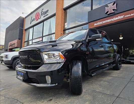 RAM-CLASSIC-5.7 V8 GASOLINA LARAMIE NIGHT EDITION CD 4X4 AUTOMÁTICO RAM-CLASSIC-2022