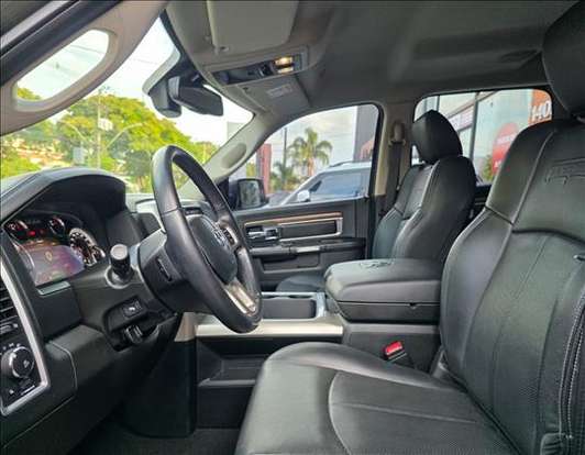 RAM-CLASSIC-5.7 V8 GASOLINA LARAMIE NIGHT EDITION CD 4X4 AUTOMÁTICO RAM-CLASSIC-2022