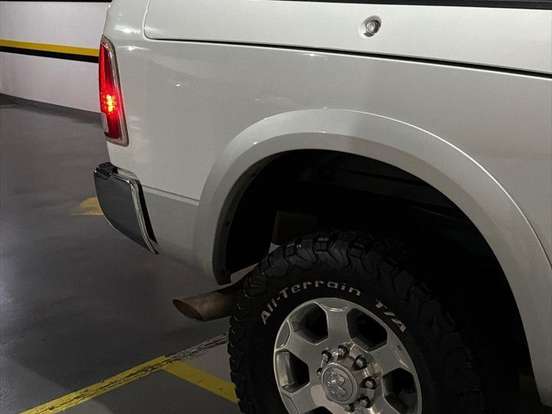 RAM-2500-6.7 LARAMIE 4X4 CD I6 TURBO DIESEL 4P AUTOMÁTICO RAM-2500-2016