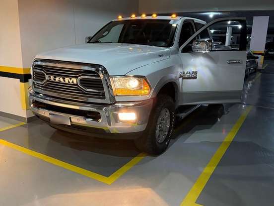 RAM-2500-6.7 LARAMIE 4X4 CD I6 TURBO DIESEL 4P AUTOMÁTICO RAM-2500-2016
