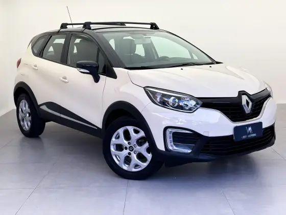 RENAULT CAPTUR 1.6 16V SCE FLEX LIFE X-TRONIC RENAULT CAPTUR 1.6 16V SCE FLEX LIFE X-TRONIC