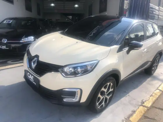 RENAULT CAPTUR 1.6 16V SCE FLEX LIFE X-TRONIC RENAULT CAPTUR 1.6 16V SCE FLEX LIFE X-TRONIC
