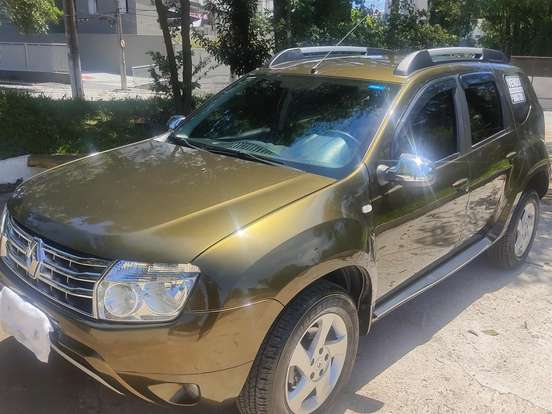 RENAULT-DUSTER-2014