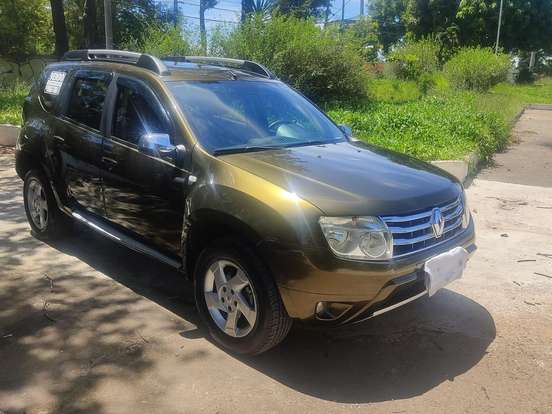 RENAULT-DUSTER-2014