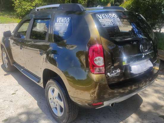 RENAULT-DUSTER-2014