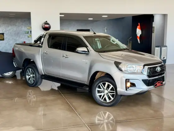TOYOTA HILUX 2.7 SRV 4X2 CD 16V FLEX 4P AUTOMÁTICO