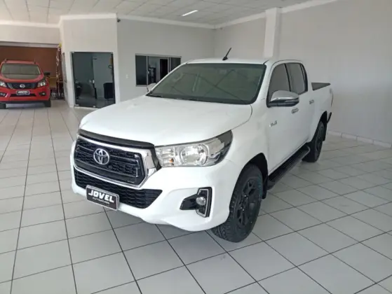 TOYOTA HILUX 2.8 SRV 4X4 CD 16V DIESEL 4P AUTOMÁTICO