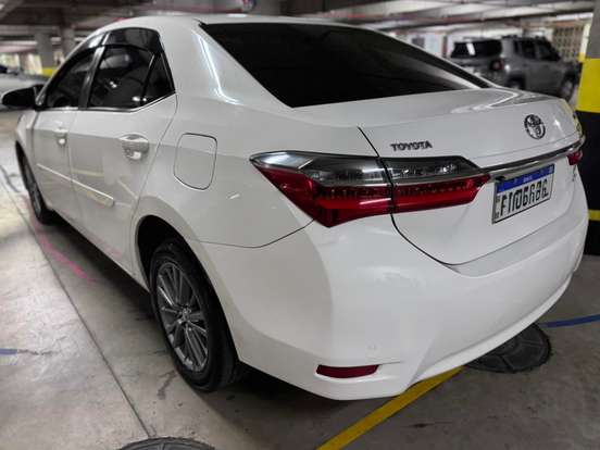 TOYOTA-COROLLA-1.8 GLI UPPER 16V FLEX 4P AUTOMÁTICO TOYOTA-COROLLA-2017