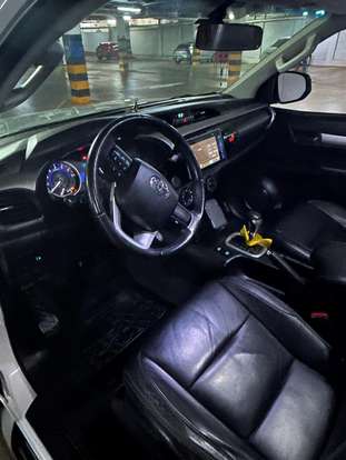 TOYOTA-HILUX-2019