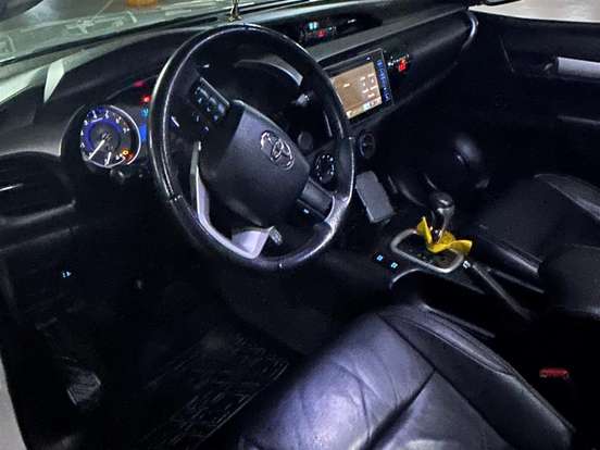 TOYOTA-HILUX-2.7 SR 4X2 CD 16V FLEX 4P AUTOMÁTICO TOYOTA-HILUX-2019