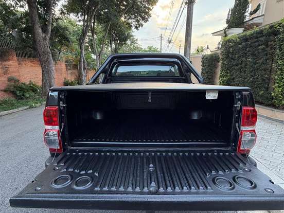 TOYOTA-HILUX-3.0 SRV 4X4 CD 16V TURBO INTERCOOLER DIESEL 4P AUTOMÁTICO TOYOTA-HILUX-2012