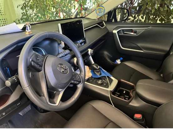 TOYOTA-RAV4-2023