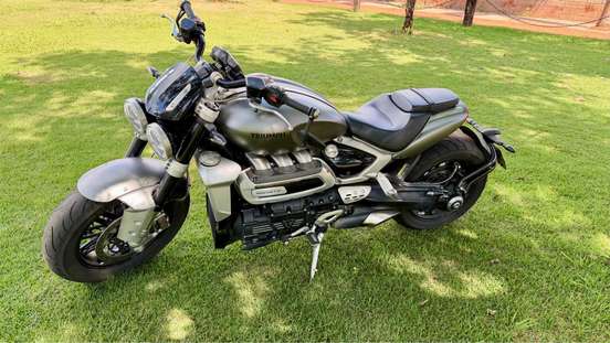 TRIUMPH-ROCKET III R-2022