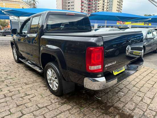 VOLKSWAGEN-AMAROK-2013