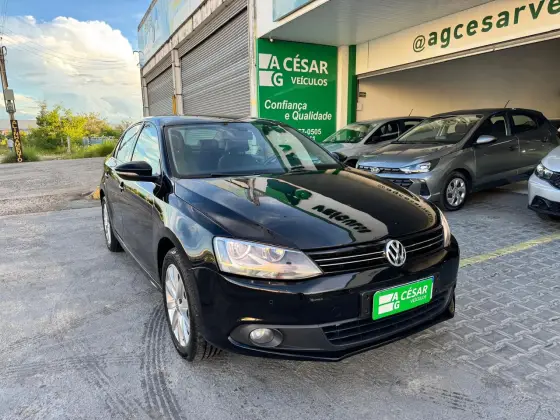 VOLKSWAGEN JETTA 2.0 COMFORTLINE FLEX 4P TIPTRONIC VOLKSWAGEN JETTA 2.0 COMFORTLINE FLEX 4P TIPTRONIC