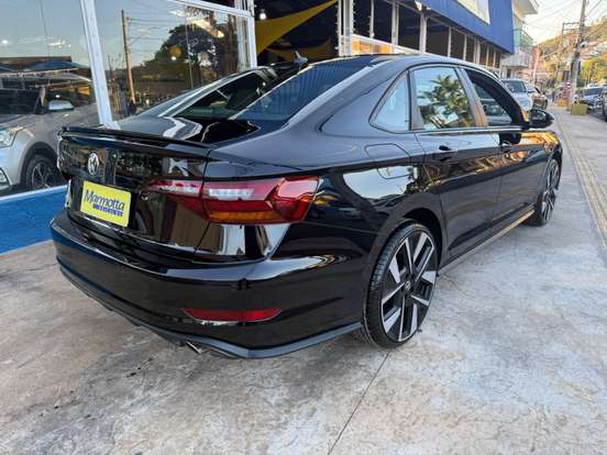 VOLKSWAGEN-JETTA-2020
