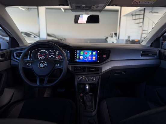 VOLKSWAGEN-POLO-2021