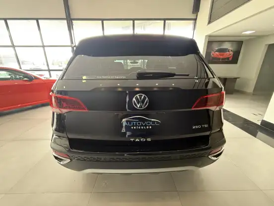 VOLKSWAGEN-TAOS-1.4 250 TSI TOTAL FLEX COMFORTLINE AUTOMÁTICO VOLKSWAGEN-TAOS-2023