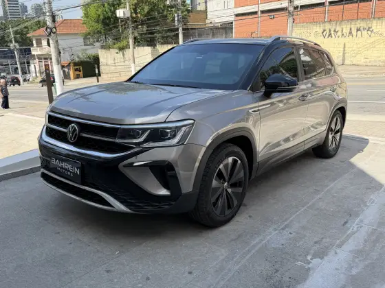 VOLKSWAGEN TAOS 1.4 250 TSI TOTAL FLEX HIGHLINE AUTOMÁTICO
