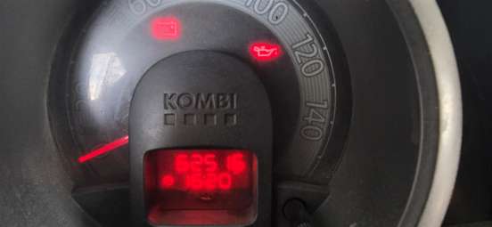 VOLKSWAGEN-KOMBI-2014