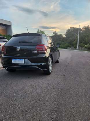 VOLKSWAGEN-POLO-2019
