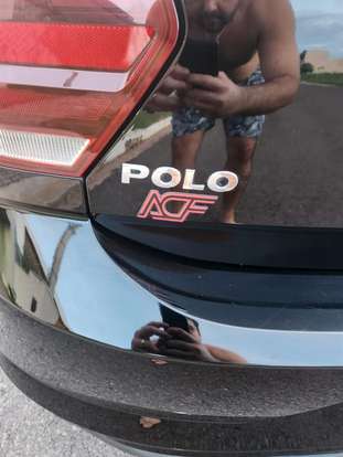 VOLKSWAGEN-POLO-2019