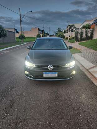 VOLKSWAGEN-POLO-2019