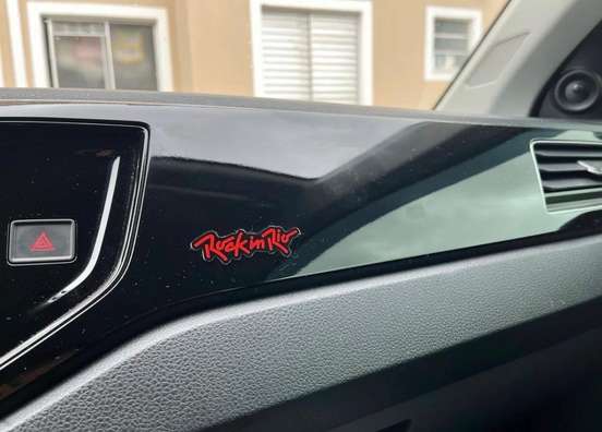 VOLKSWAGEN-POLO-2024