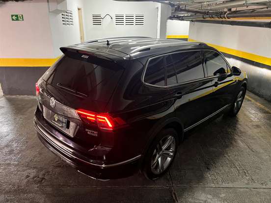 VOLKSWAGEN-TIGUAN-2019