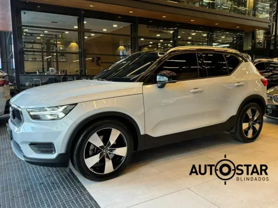 VOLVO XC40 2.0 T5 GASOLINA MOMENTUM AWD GEARTRONIC