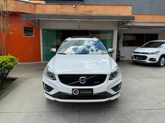 VOLVO XC60 2.0 T5 R DESIGN TURBO GASOLINA 4P AUTOMÁTICO