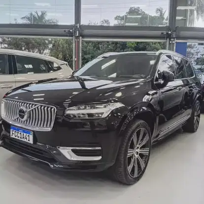 VOLVO-XC90-2022
