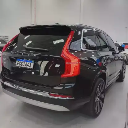 VOLVO-XC90-2022