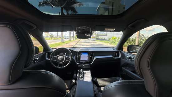 VOLVO-XC60-2019