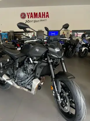 YAMAHA-MT-07 CONNECTED ABS-2026