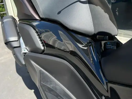 YAMAHA-XMAX 300 CONNECTED ABS YAMAHA-XMAX 300 CONNECTED ABS-2026